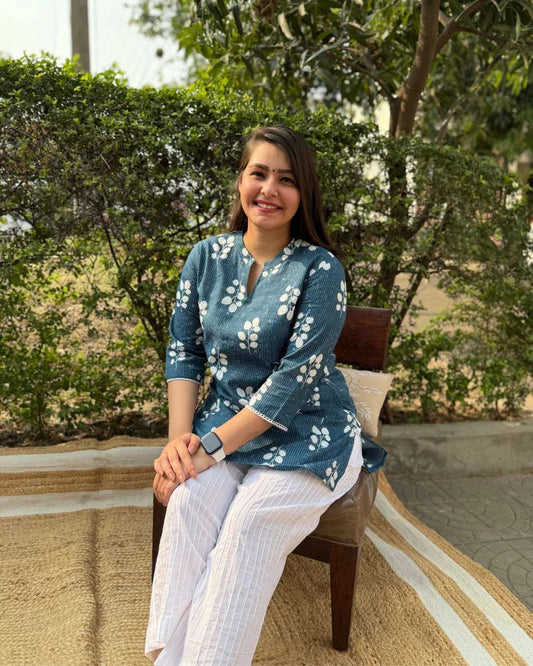Blue kantha flower short kurti