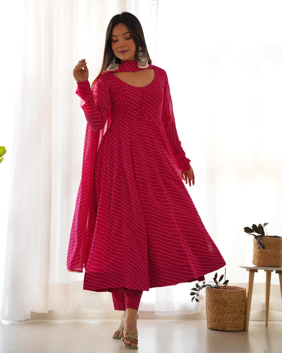Georgette Leheriya Print Anarkali 4M Flair Kurti Pant Dupatta Set