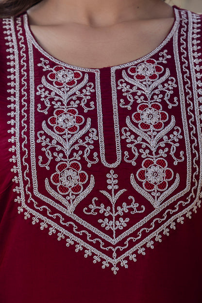 Skylee Maroon Rayon Blend Embroidered Kurta Set With Dupatta