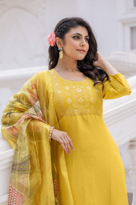 Floral Yoke Design Straight Kurta With Trouser & Dupatta