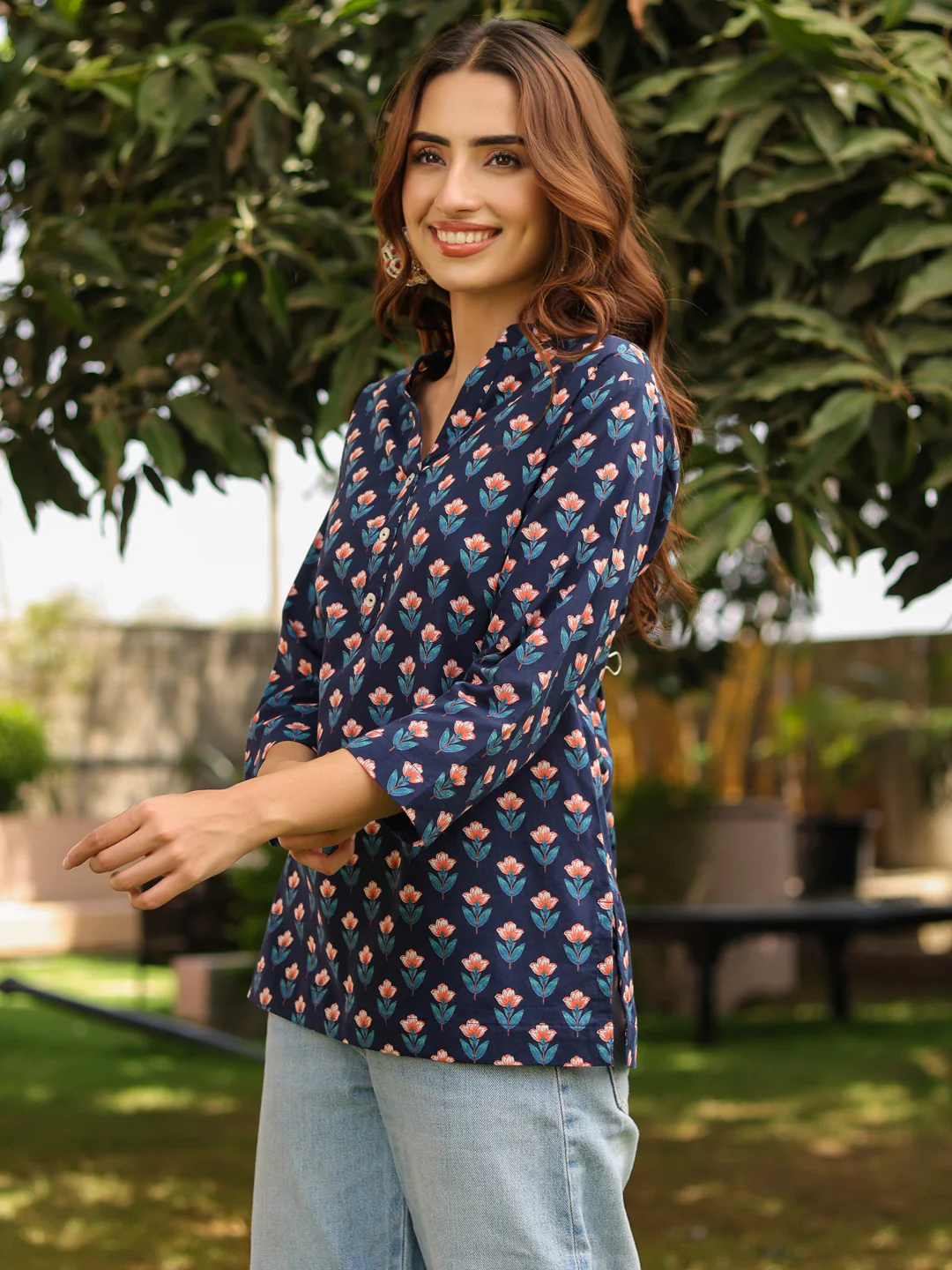 Mandarin Collar Floral Printed Straight Kurti